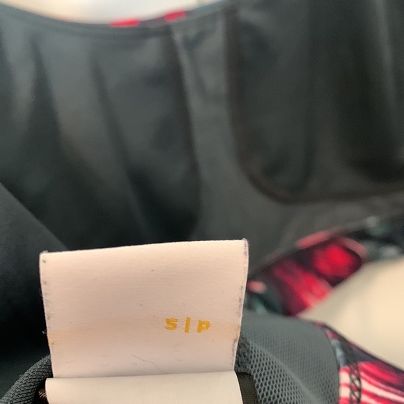 Lole Sports Bra. Floral (used once) and Burgundy (never worn). - Picture 8 of 8